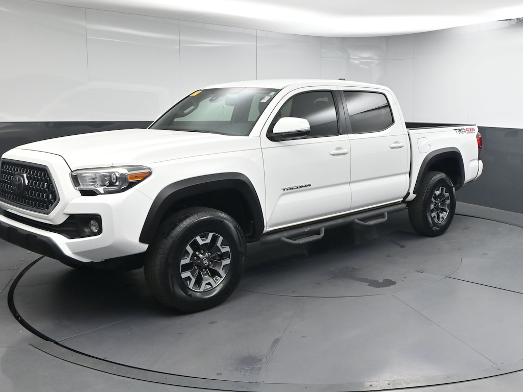 Used 2018 Toyota Tacoma Truck Double Cab