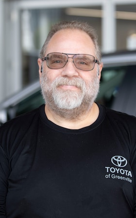 Staff member Doug Walters from ID_443937e9a3d3