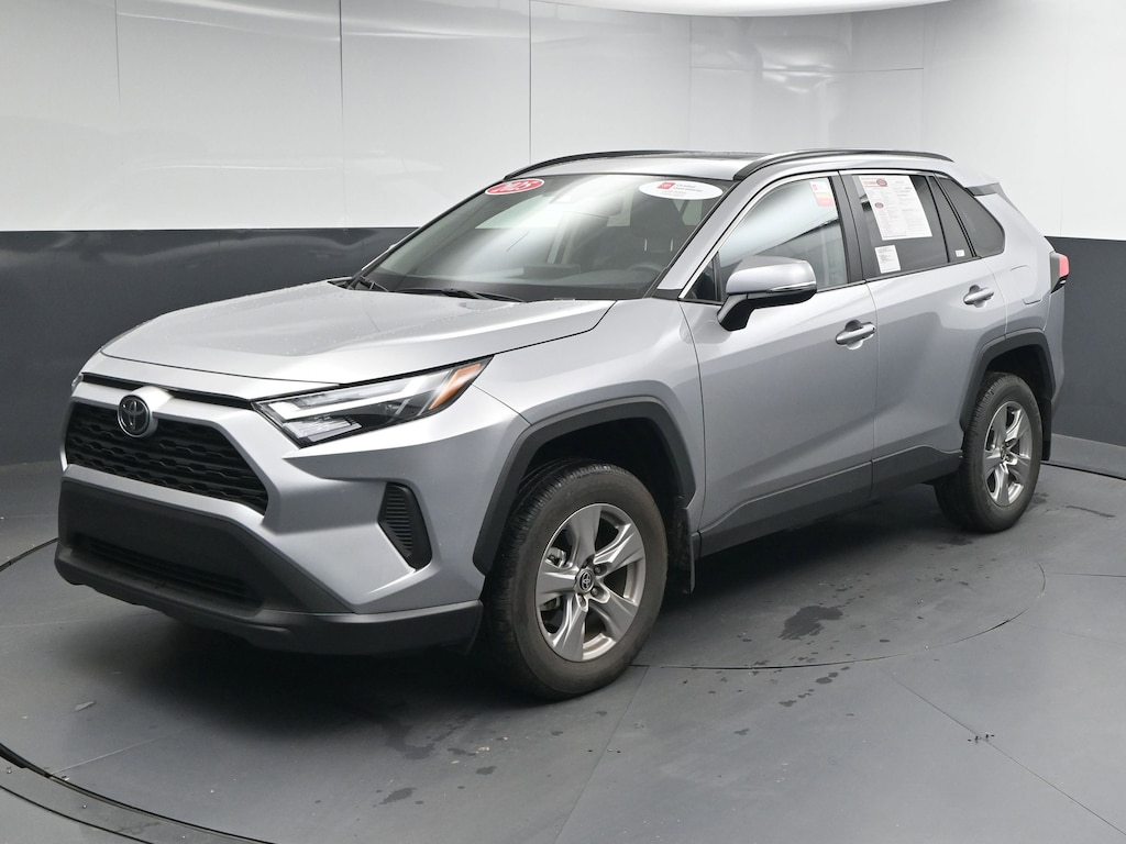 Used 2025 Toyota RAV4 XLE SUV