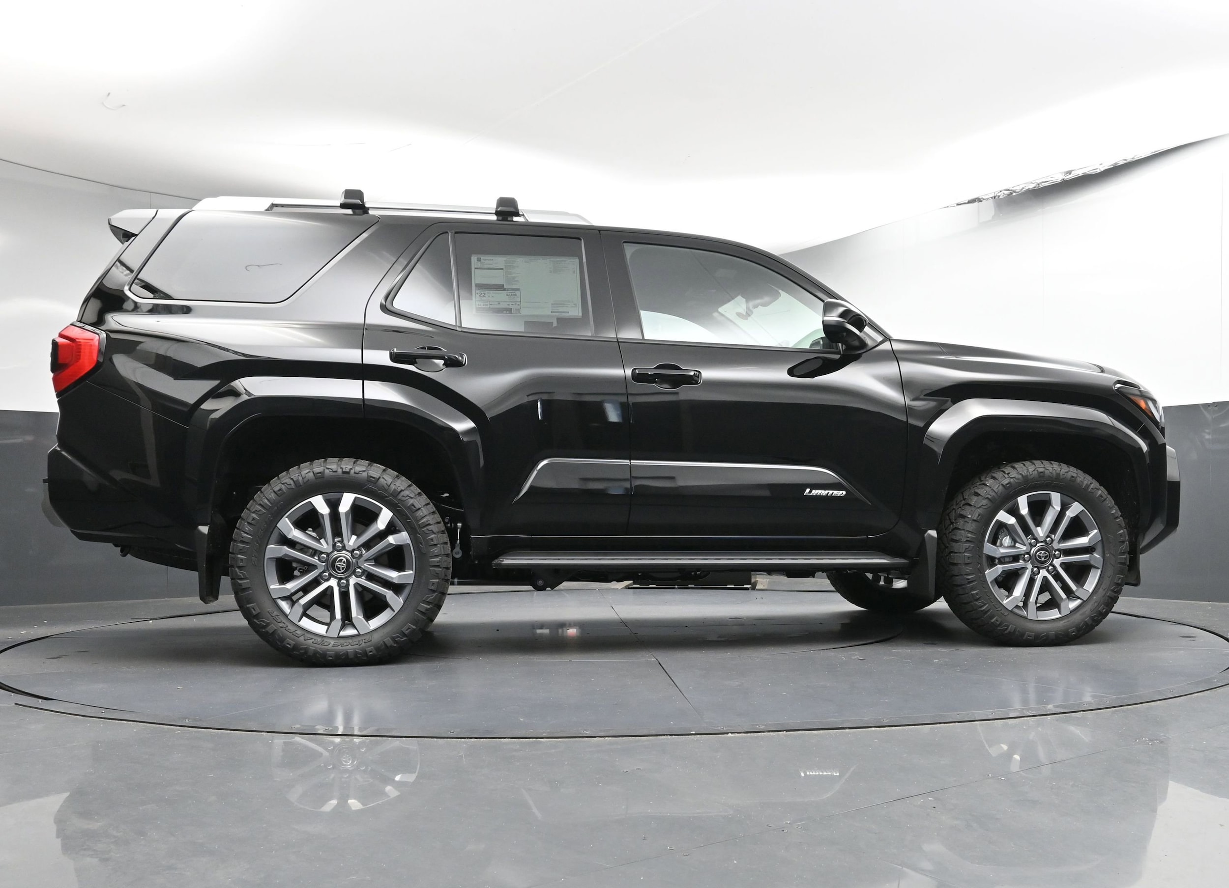2025 Toyota 4Runner Limited - Photo 25