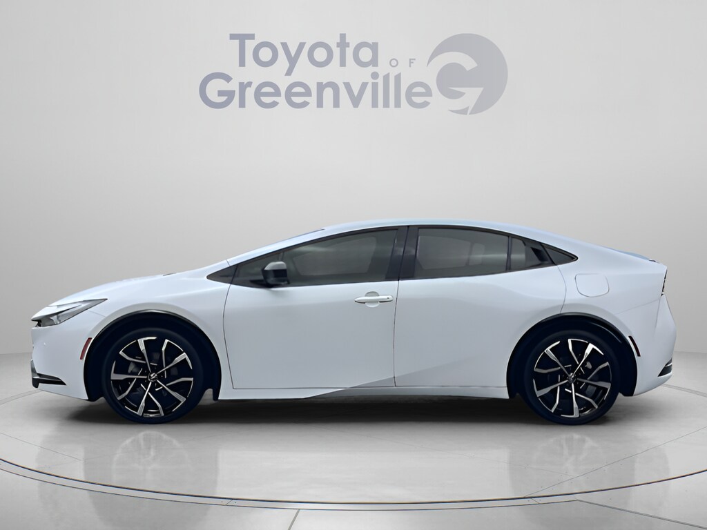 Used 2026 Toyota Prius Plug-In Hybrid XSE Hatchback
