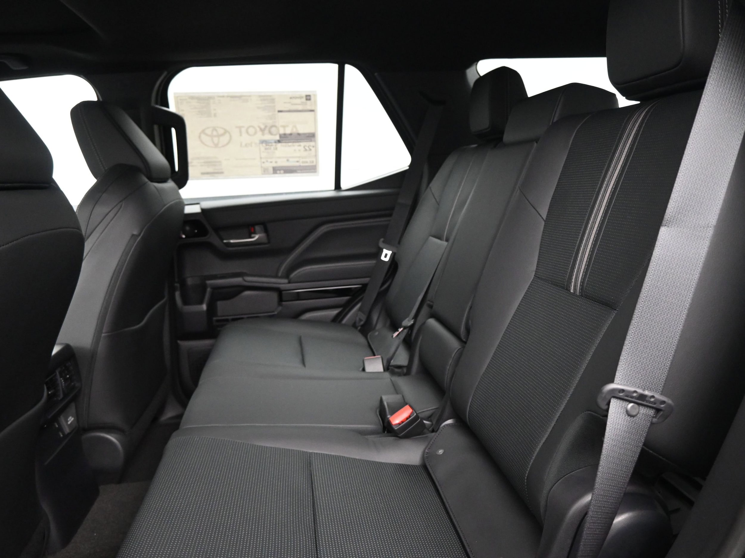 2025 Toyota 4Runner Limited - Photo 17