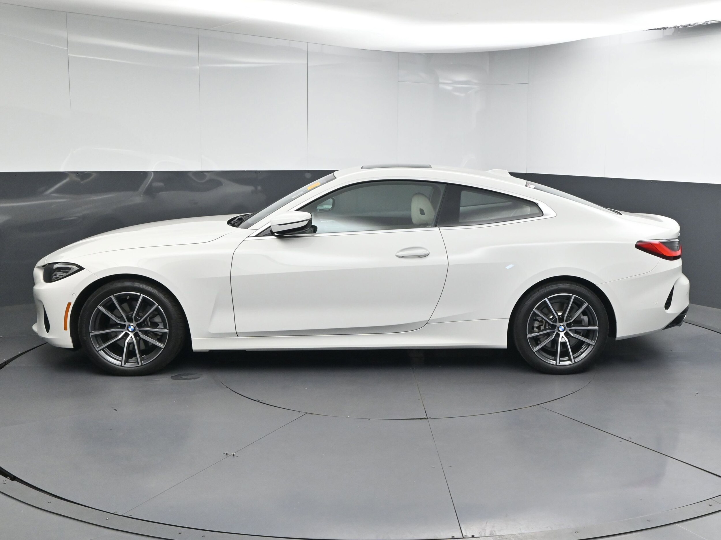 2024 Bmw 430i xDrive Coupe photo 4
