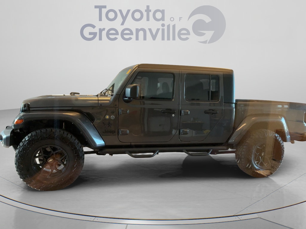 Used 2022 Jeep Gladiator Sport Truck Crew Cab