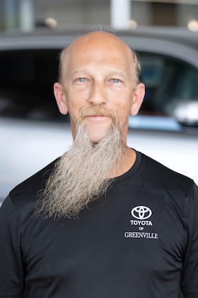 Staff member Gary Miller from ID_90789c2a8b2a