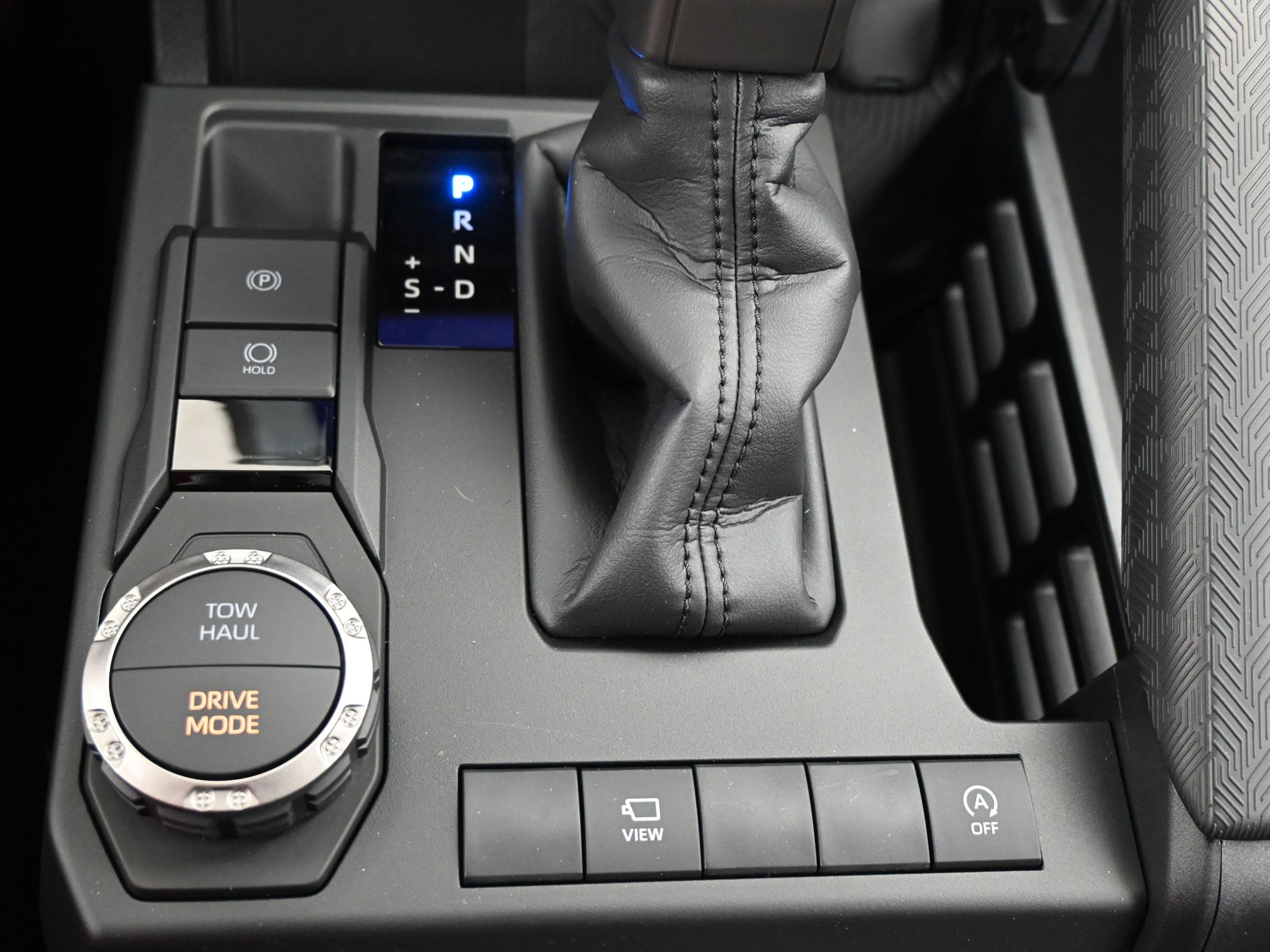 2025 Toyota 4Runner Limited - Photo 12