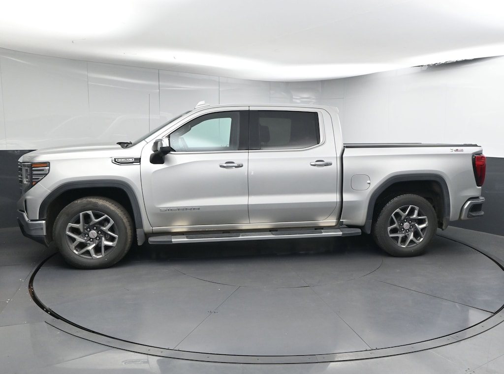 Used 2022 GMC Sierra 1500 SLT Truck Crew Cab
