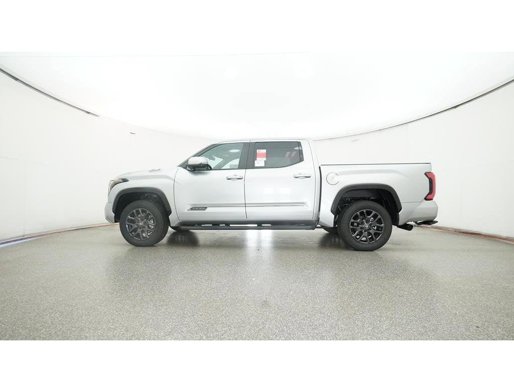 2025 Toyota Tundra Platinum - Photo 19