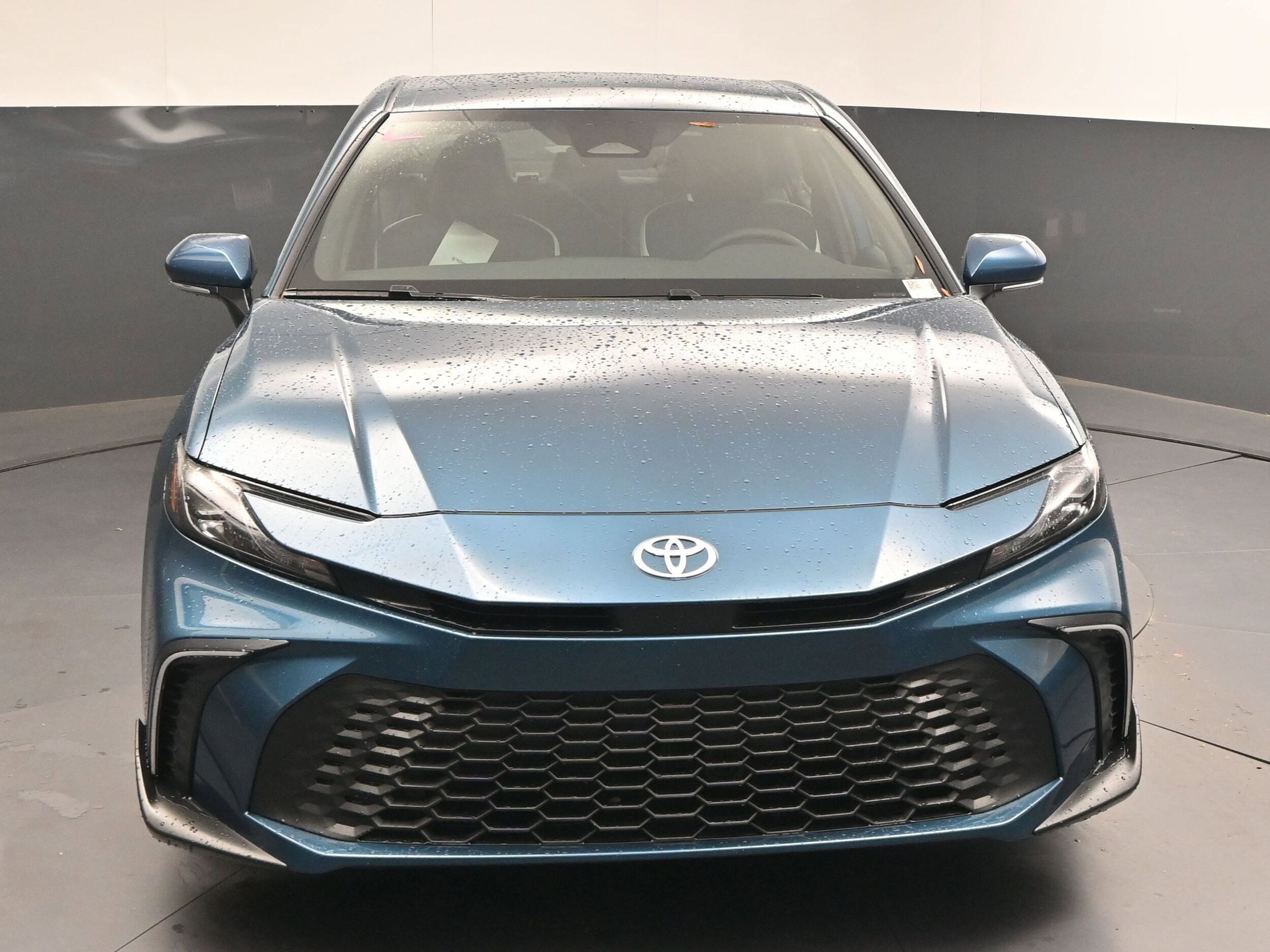 2026 Toyota Camry LE photo 2