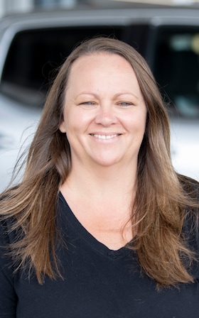 Staff member Angela Ehrenkaufer from ID_bd626d970cc0