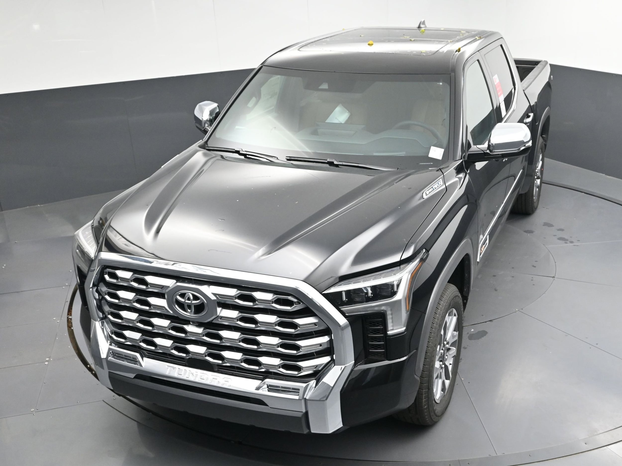 2025 Toyota Tundra 1794 Edition - Photo 26