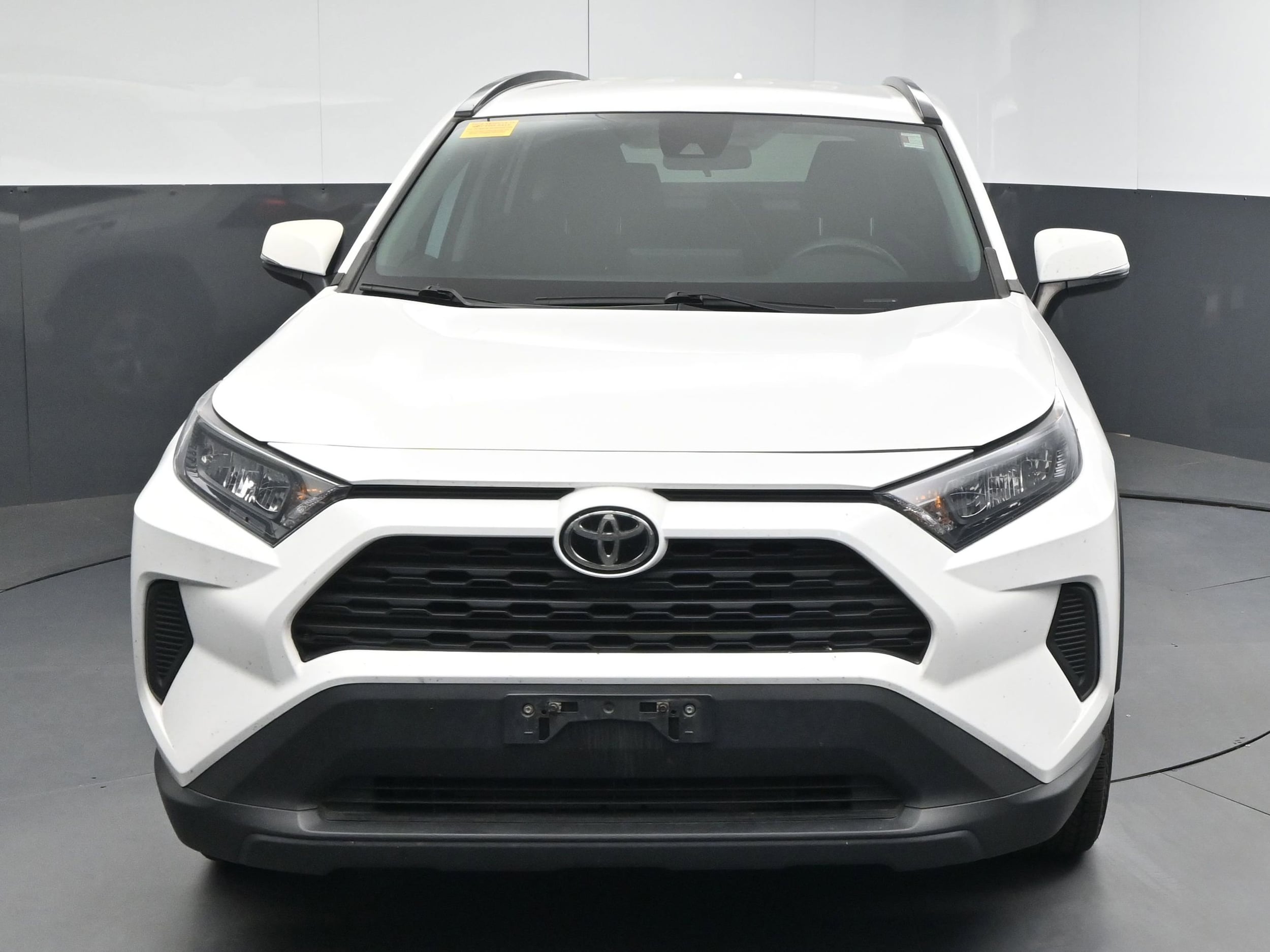 Used 2021 Toyota RAV4 LE with VIN 2T3G1RFV4MC234423 for sale in Kansas City