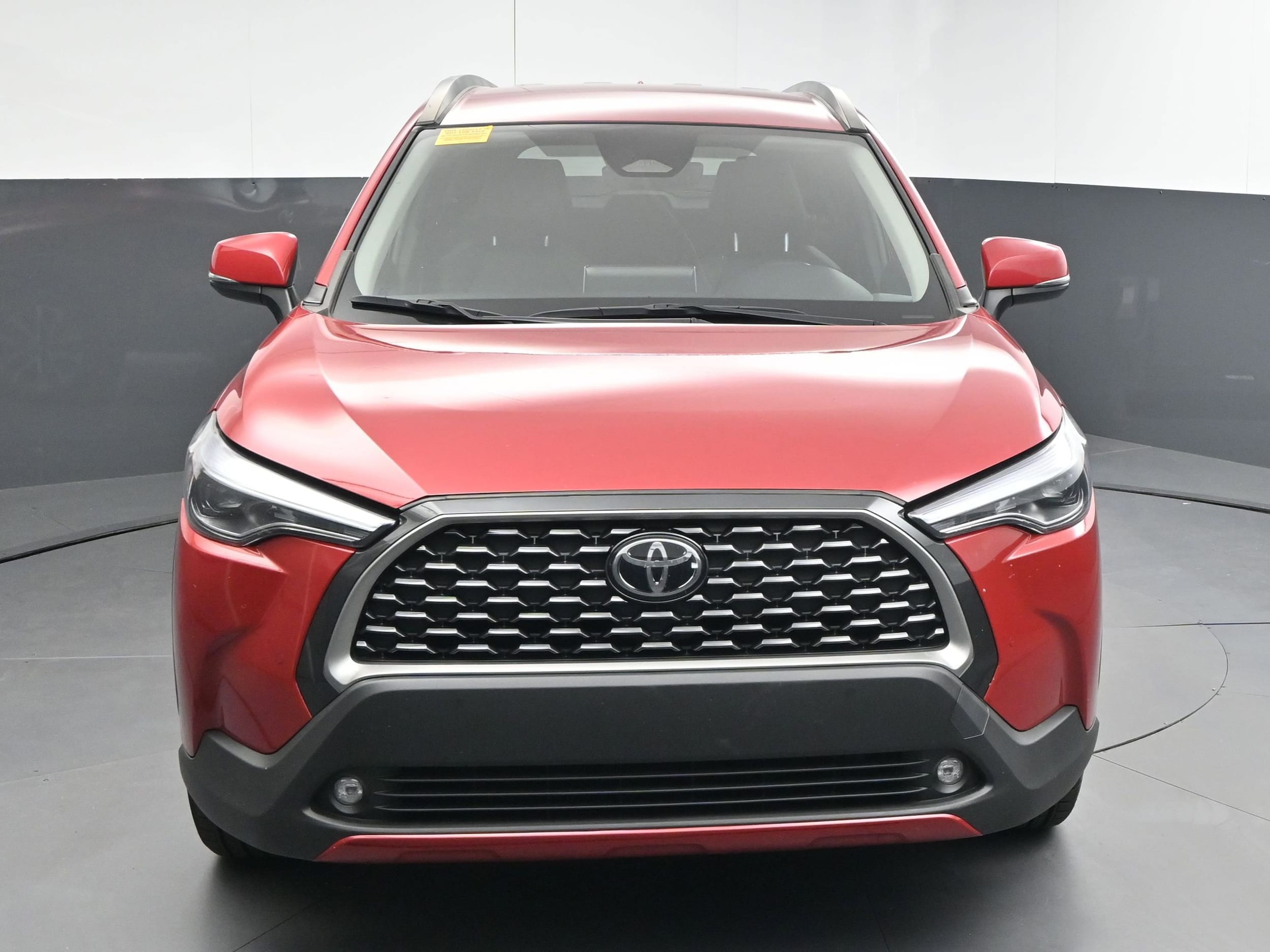 Used 2023 Toyota Corolla Cross XLE with VIN 7MUEAAAG8PV052090 for sale in Northfield, Minnesota