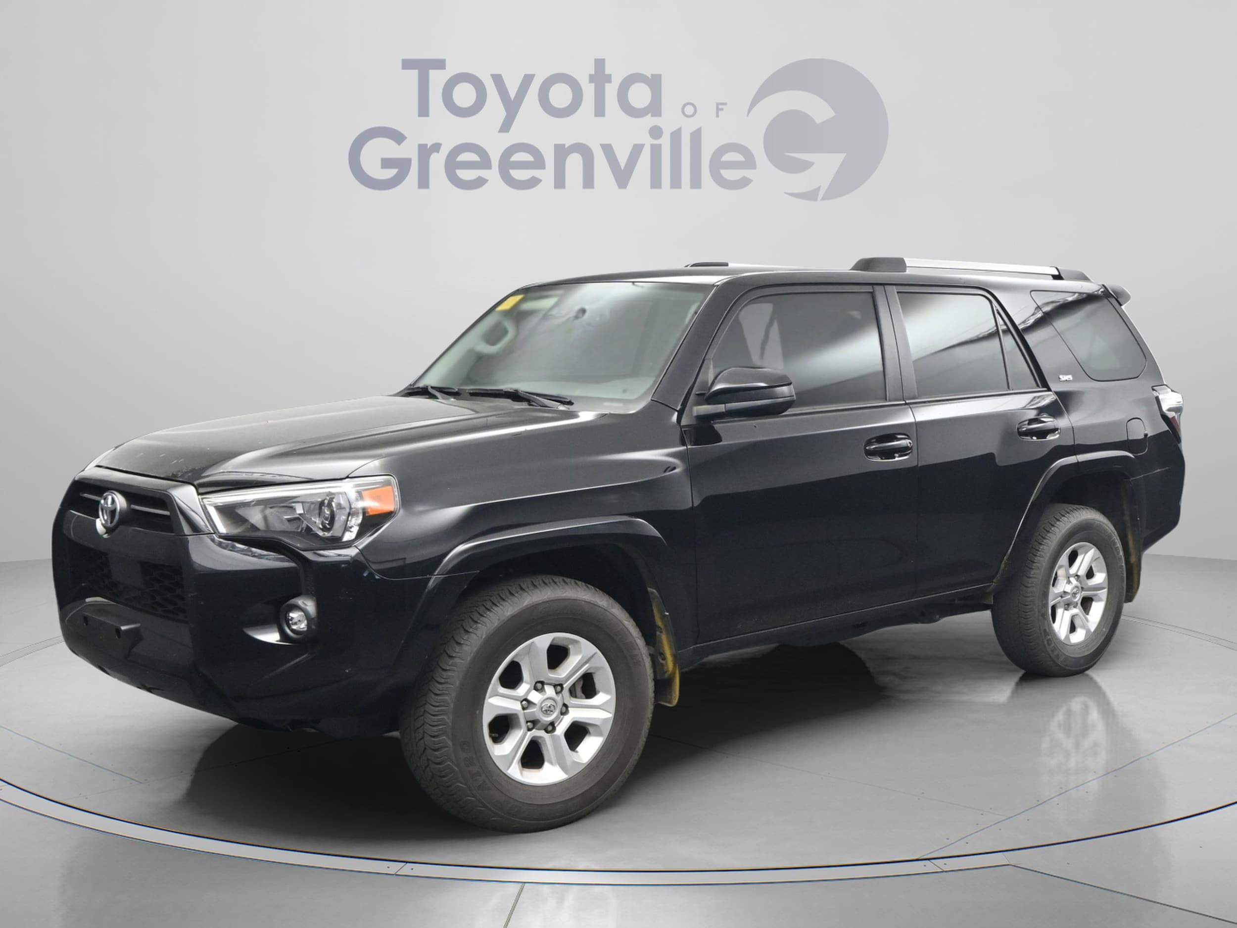 2024 Toyota 4Runner SR5 4WD V6's photo