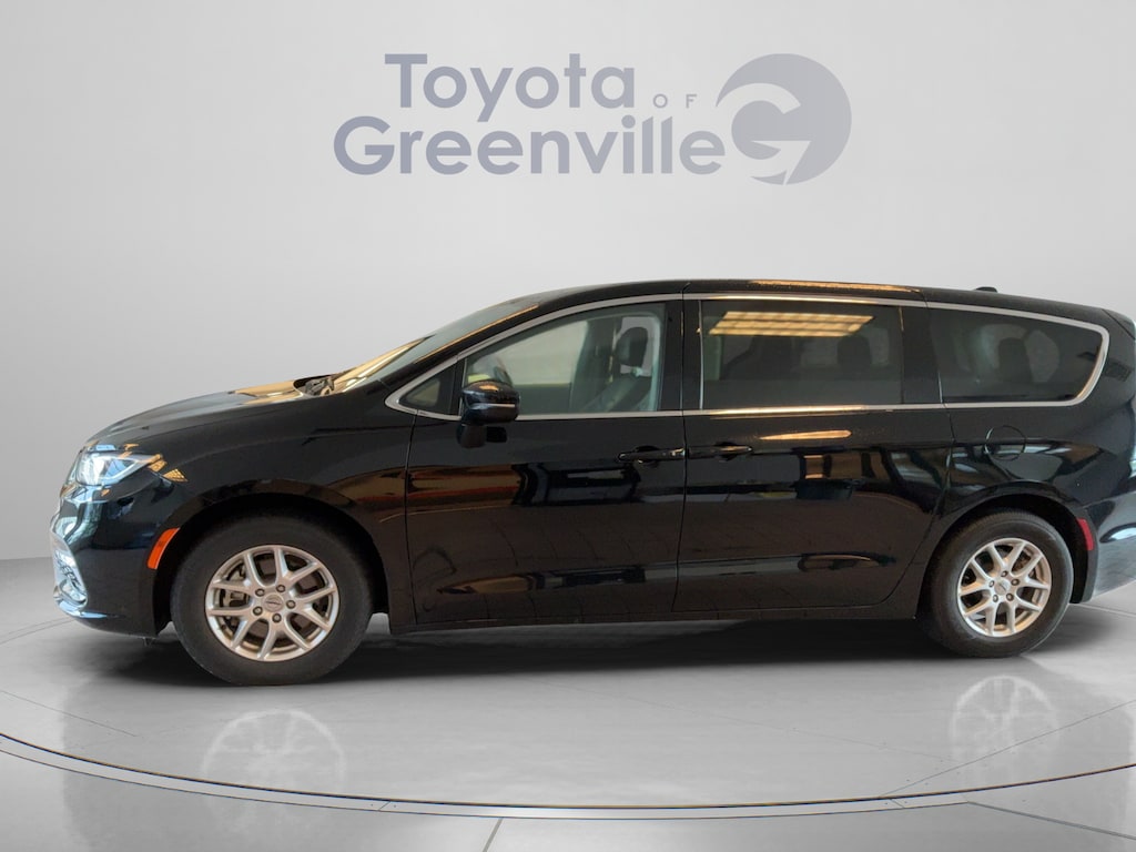 Used 2024 Chrysler Pacifica Touring L Van Passenger Van