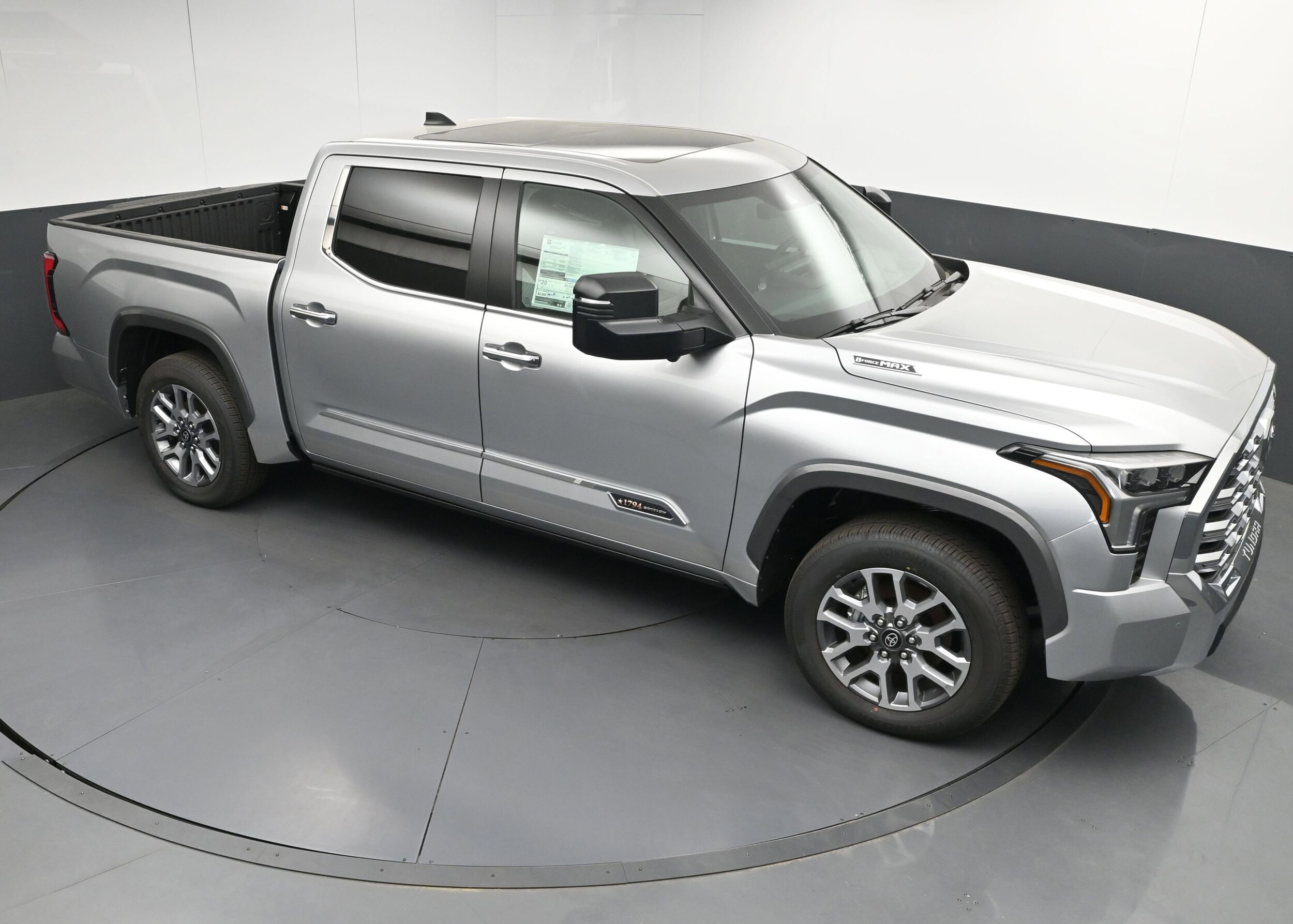 2025 Toyota Tundra 1794 Edition - Photo 19
