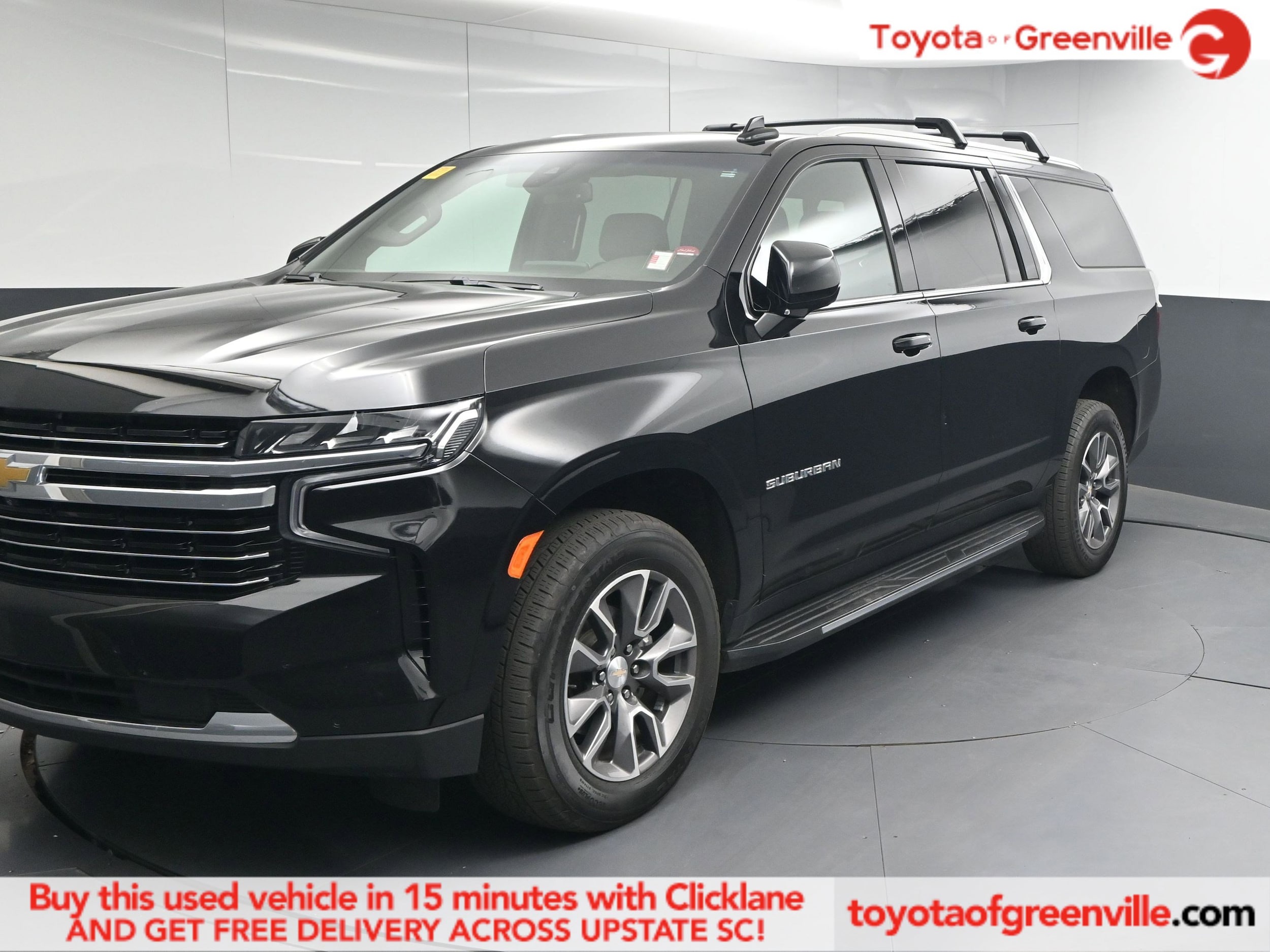 2022 Chevrolet Suburban LT's photo