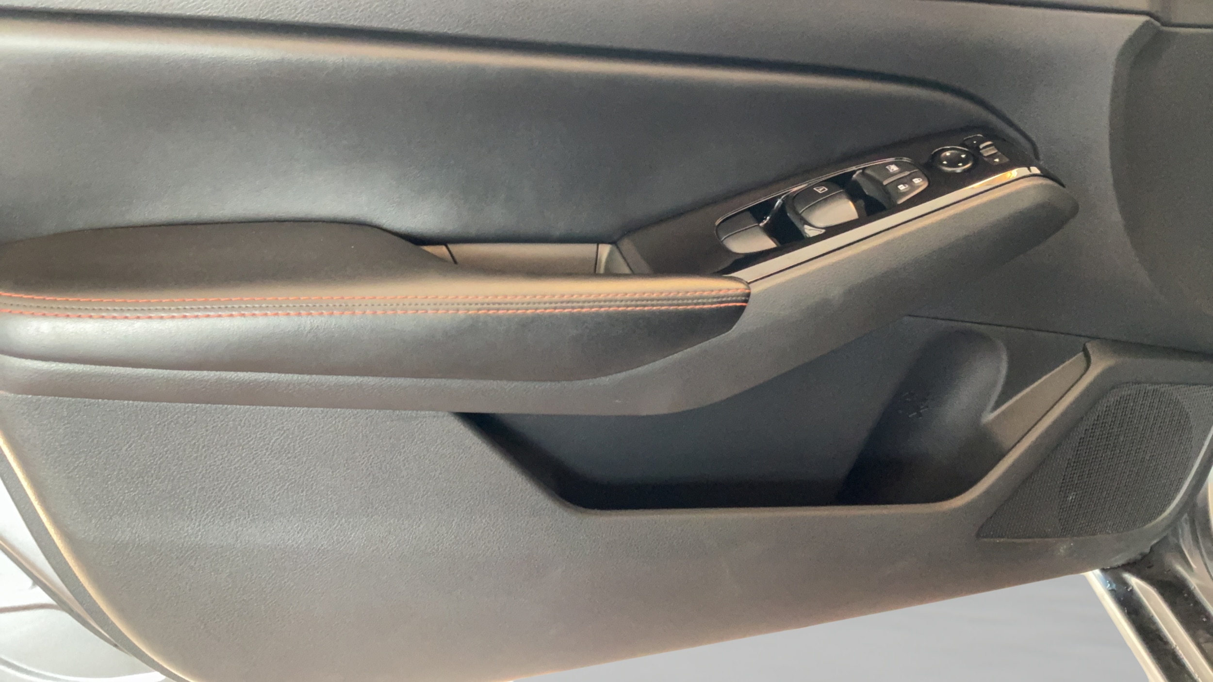 2024 Nissan Altima SR - Photo 28