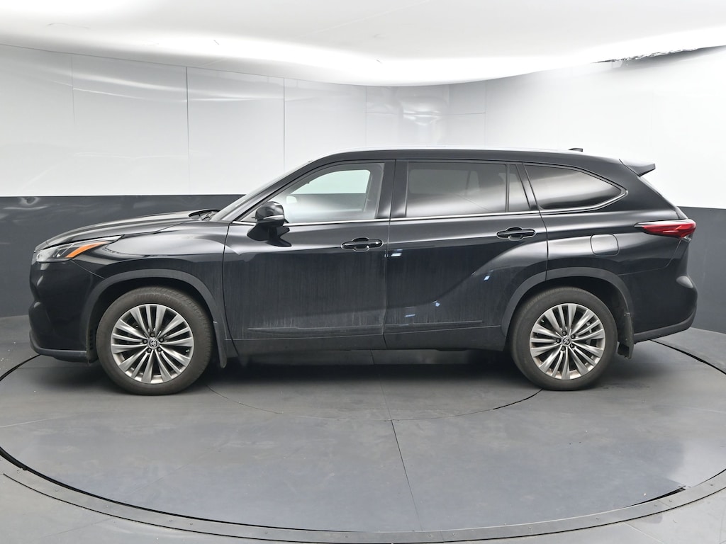Used 2021 Toyota Highlander Platinum SUV