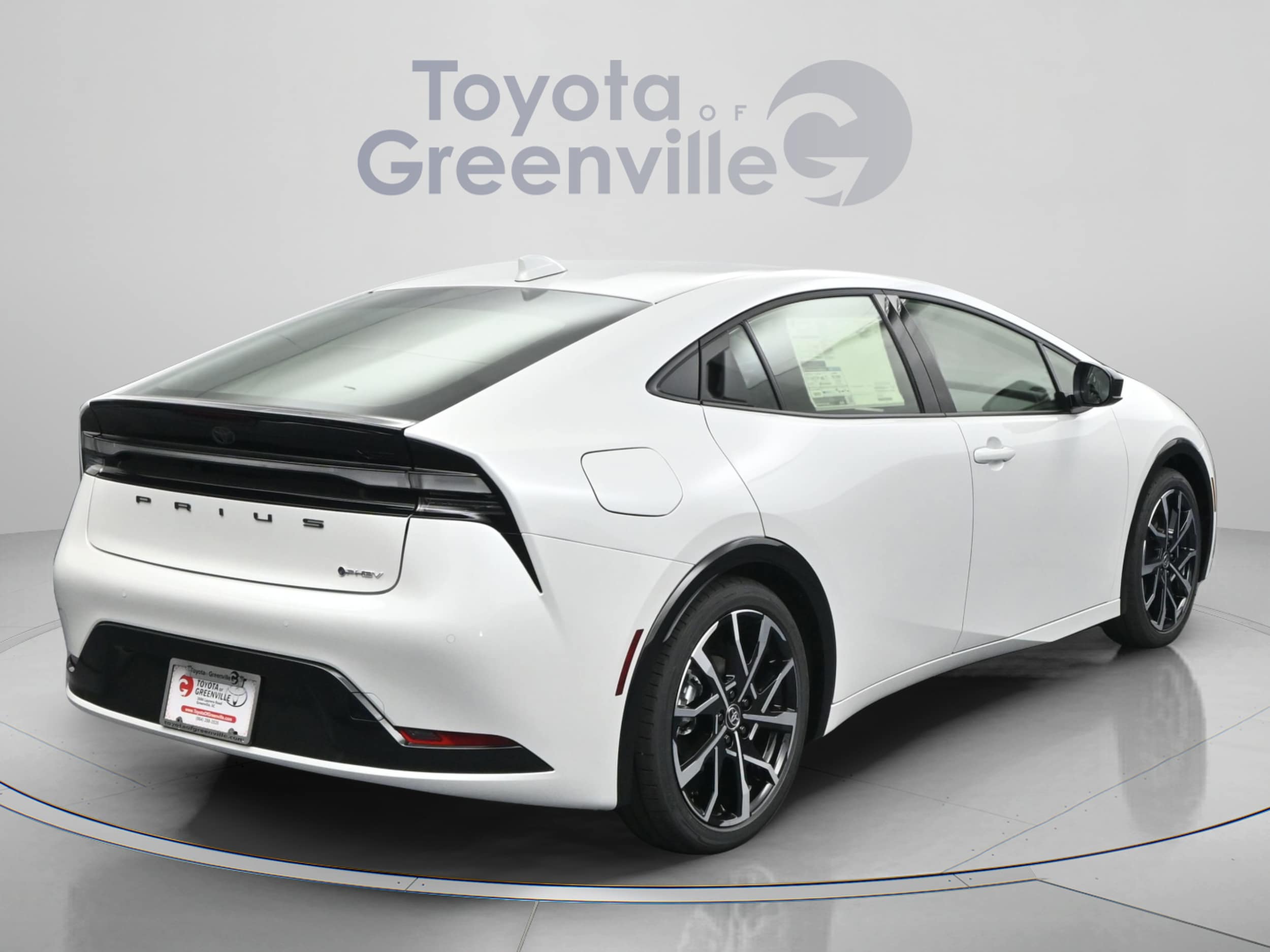 2025 Toyota Prius XSE - Photo 16