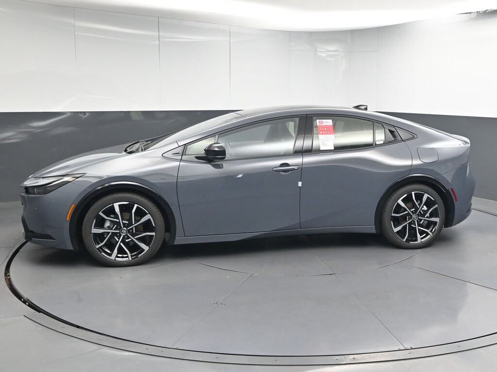 New 2026 Toyota Prius Plug-in Hybrid XSE Premium Hatchback