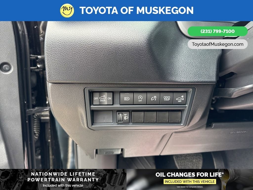 2025 Toyota Tundra SR5 - Photo 13