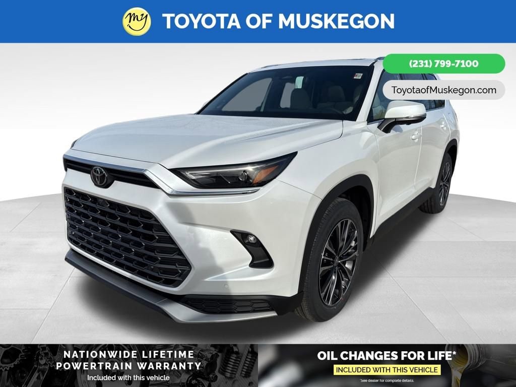 2026 Toyota Highlander Hybrid Platinum photo 2