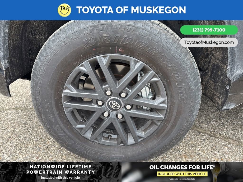 2025 Toyota Tundra SR5 - Photo 8