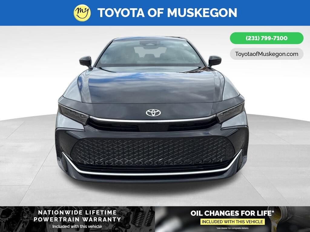 2026 Toyota Crown Platinum photo 2