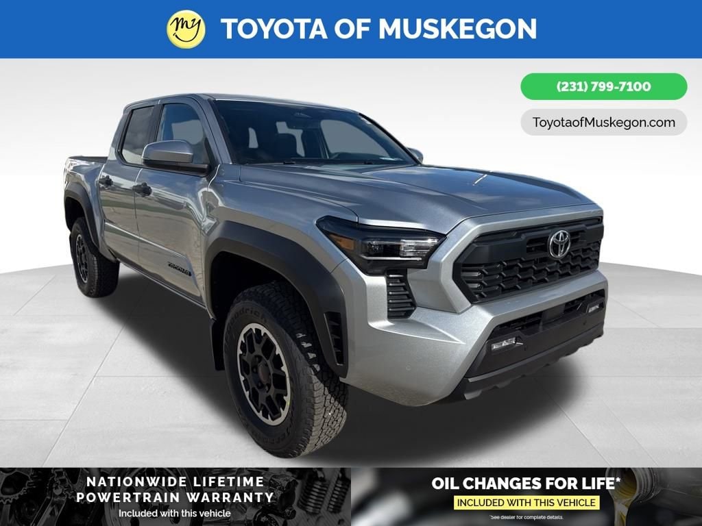 2025 Toyota Tacoma SR5's photo
