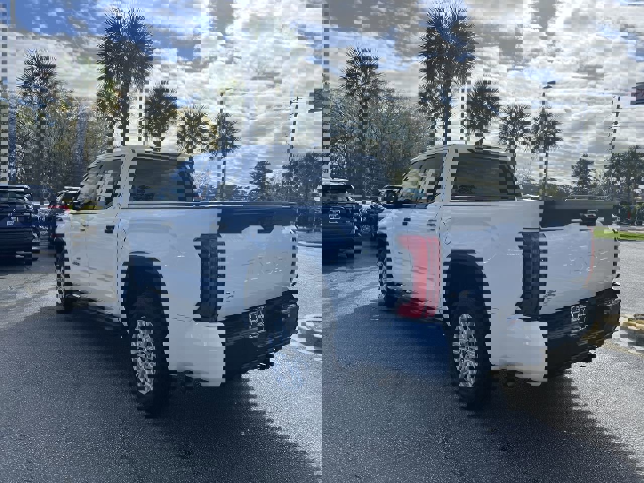 2024 Toyota Tundra SR5 photo 6