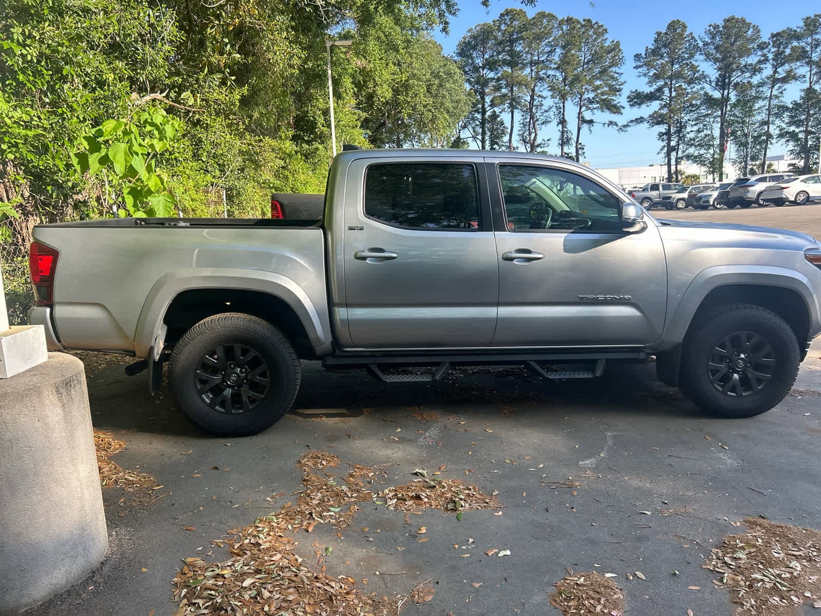 2023 Toyota Tacoma SR5 photo 5