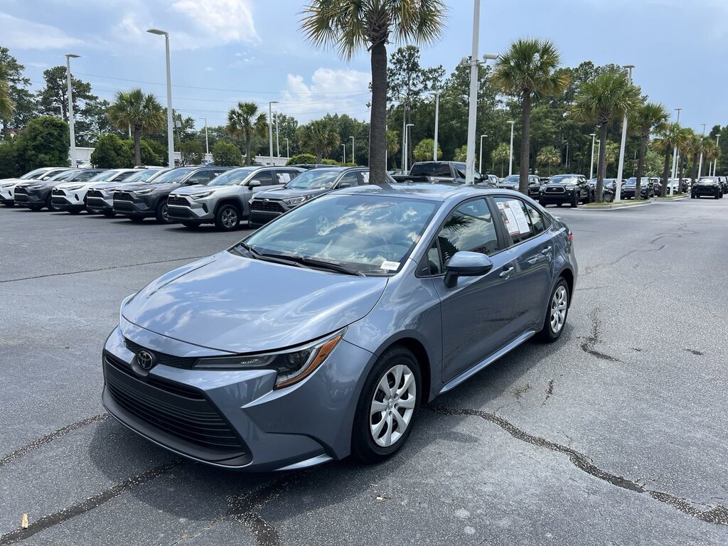 Certified 2025 Toyota Corolla LE Sedan