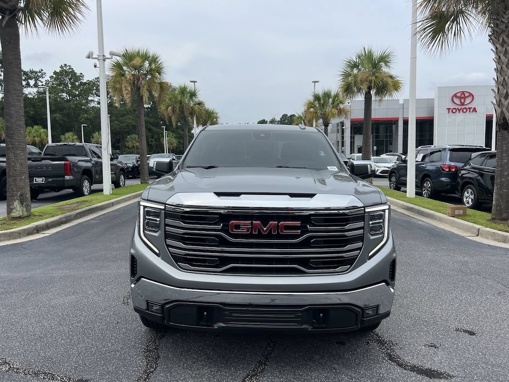Used 2023 GMC Sierra 1500 SLT Pickup
