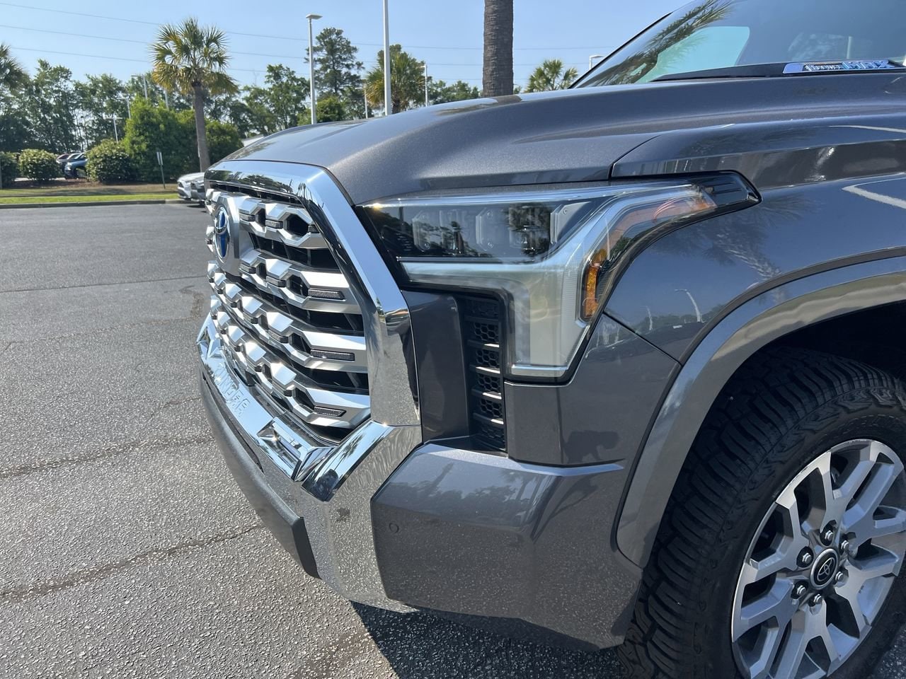 2024 Toyota Tundra 1794 Edition Hybrid photo 4