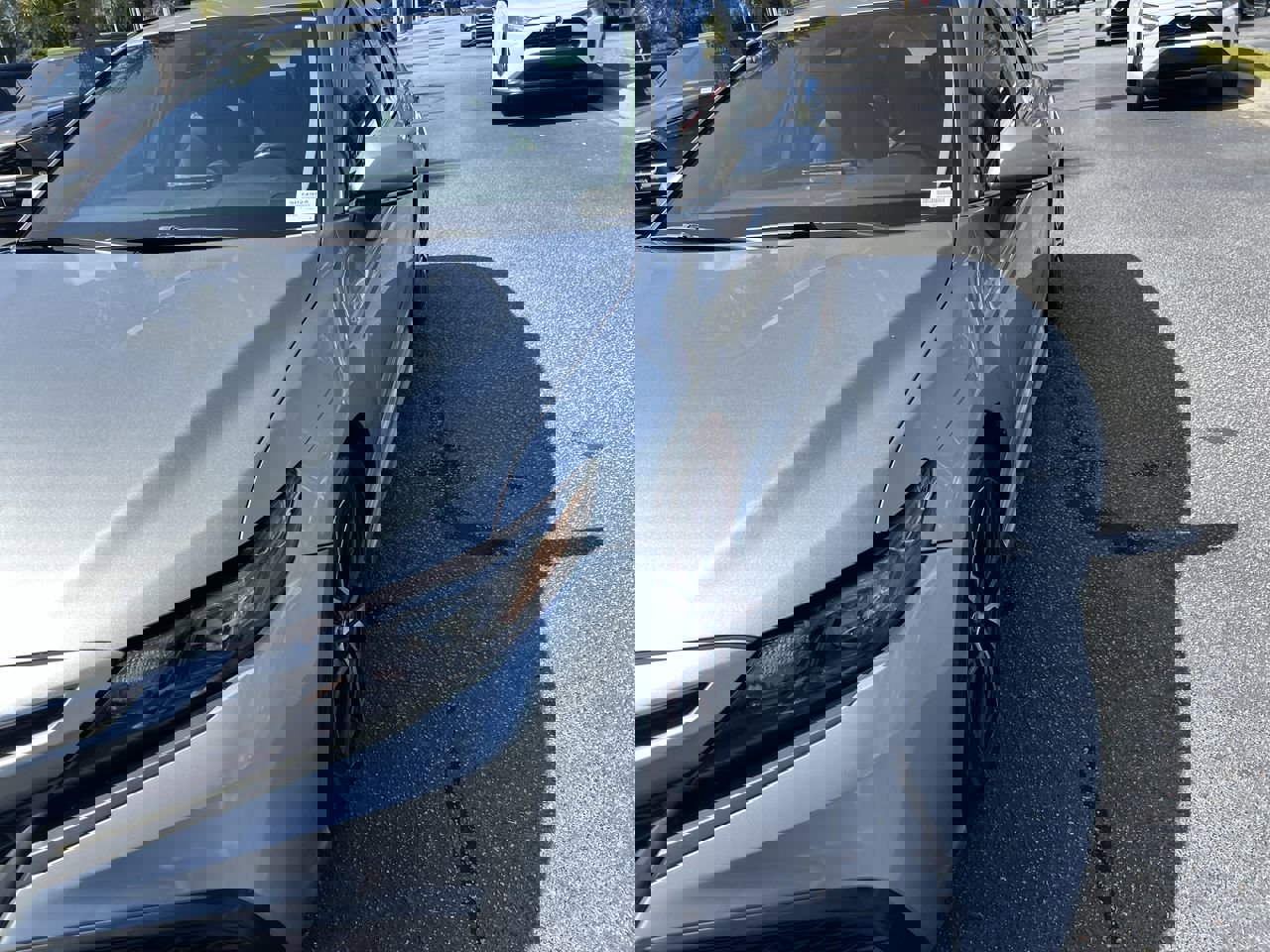 2022 Toyota Camry SE photo 3