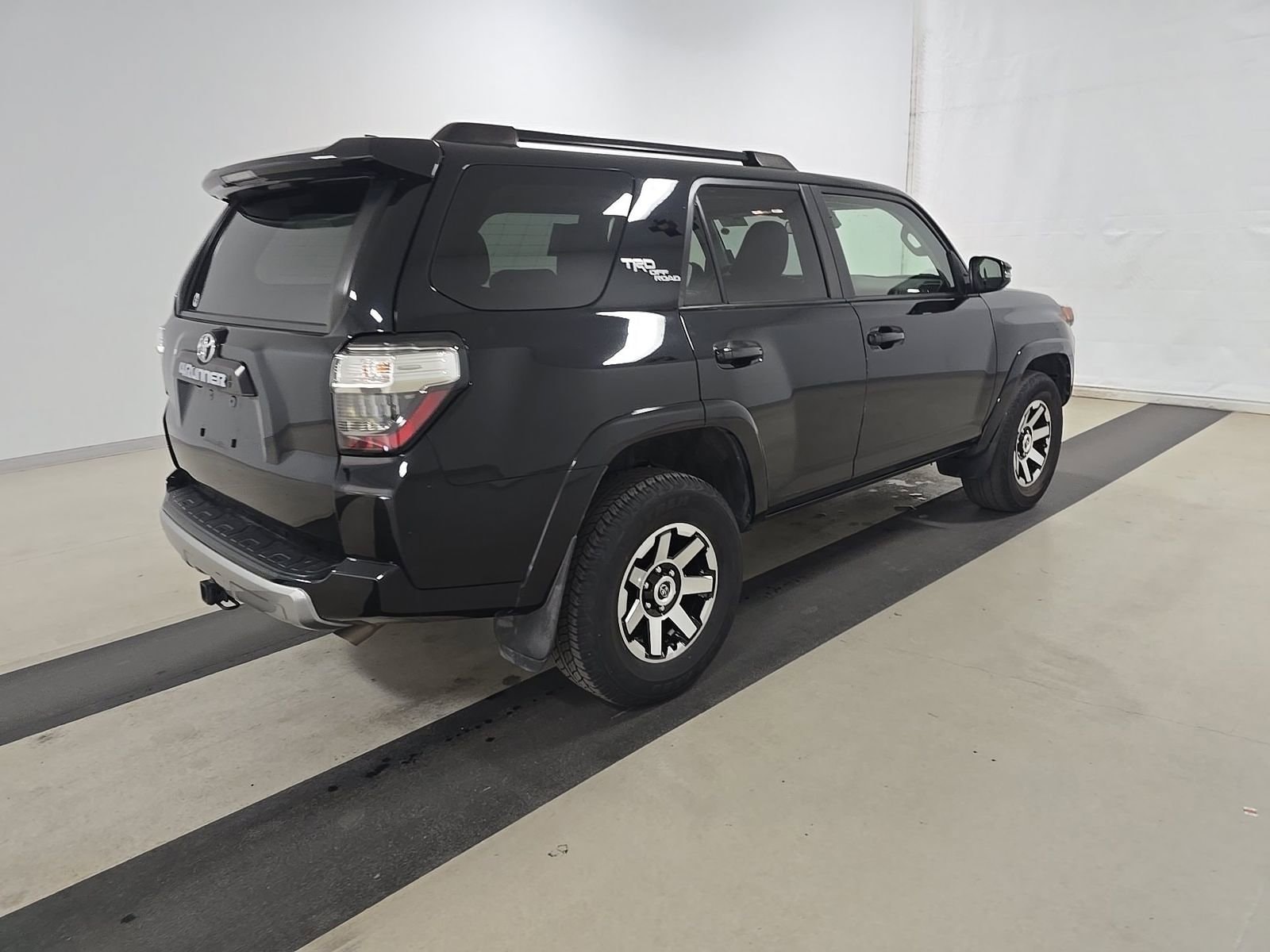 2022 Toyota 4Runner TRD Off Road Premium photo 4