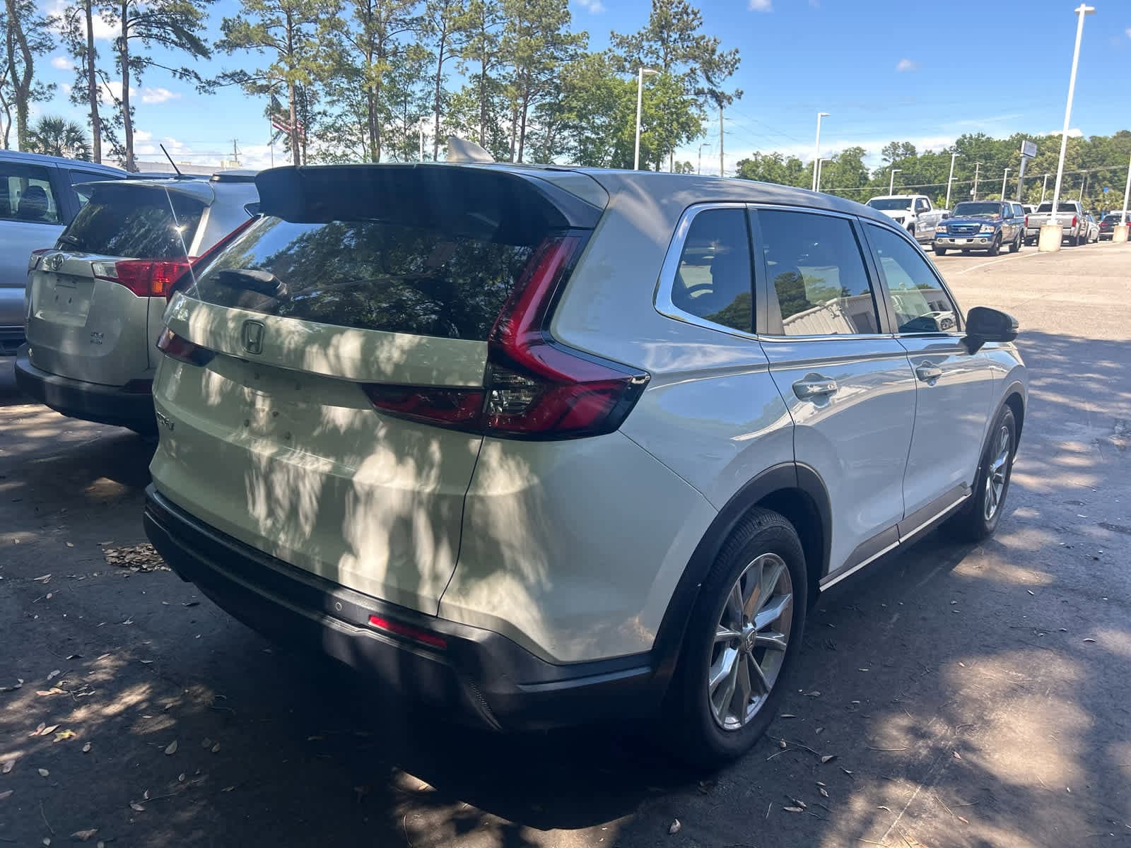 2023 Honda CR-V EX-L photo 3