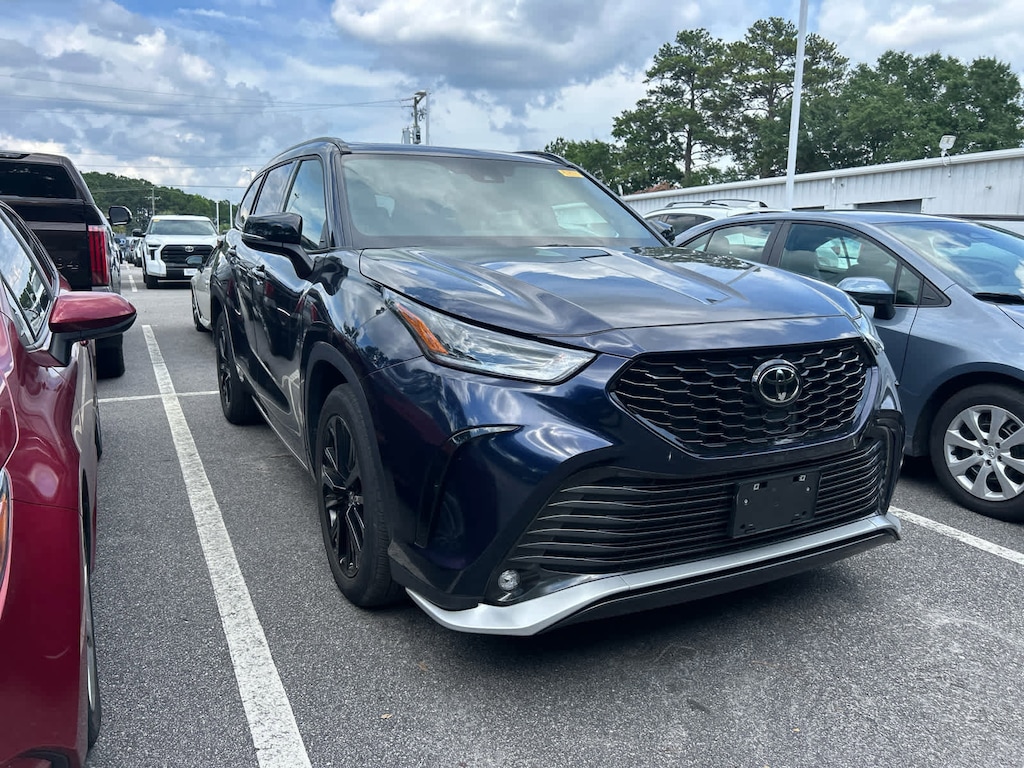 Certified 2025 Toyota Highlander XSE SUV