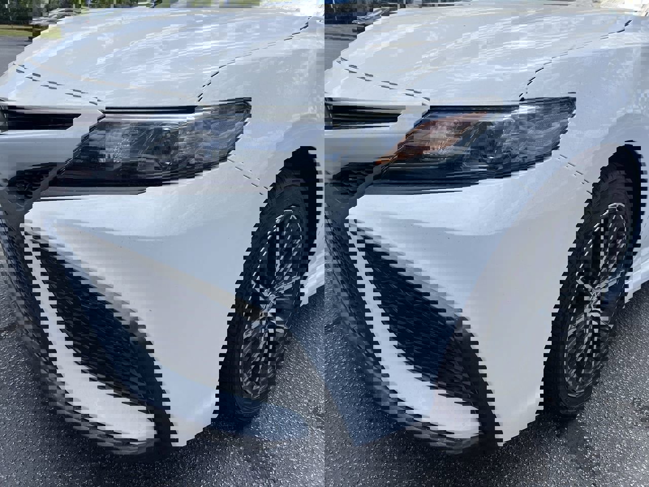 2023 Toyota Camry SE photo 5