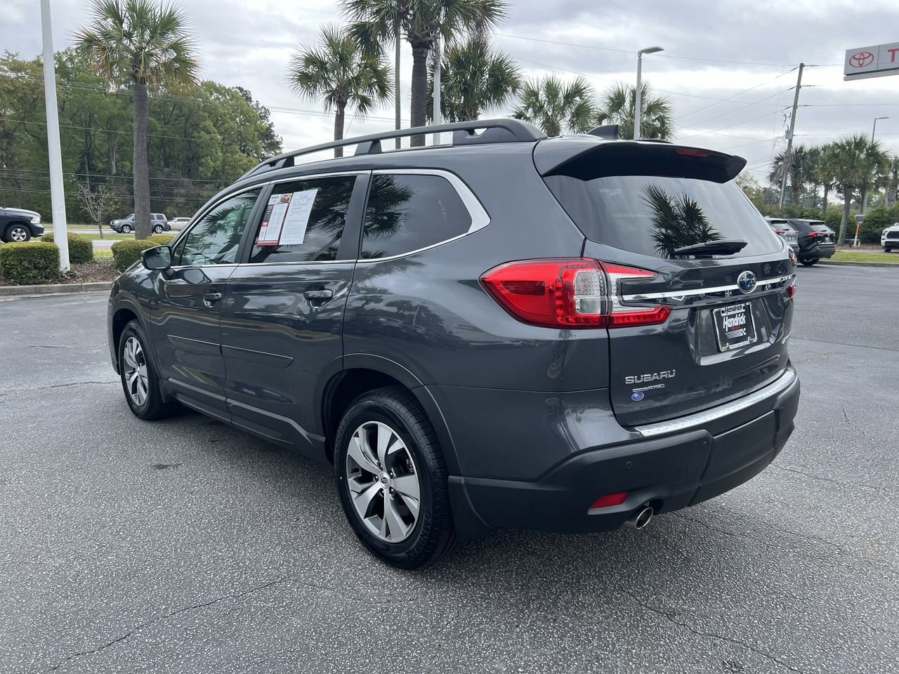 2023 Subaru Ascent Premium photo 3