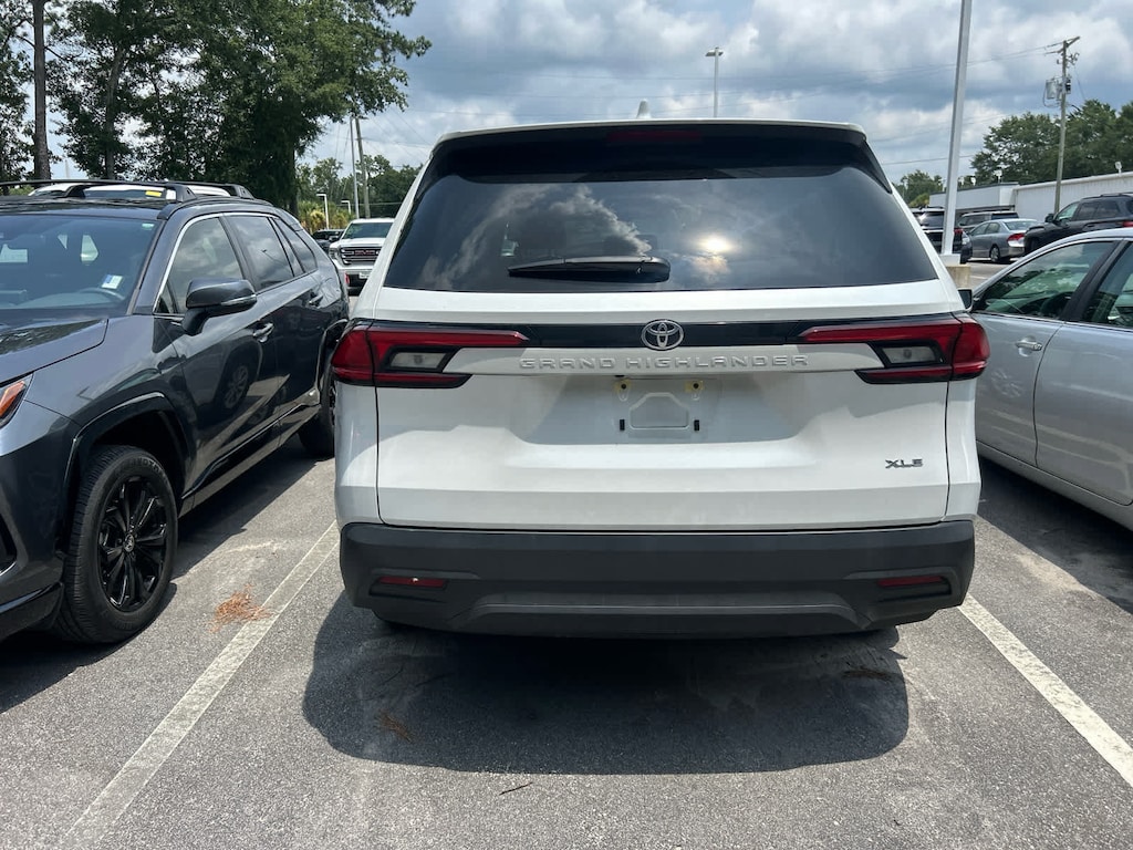 Certified 2026 Toyota Grand Highlander XLE SUV