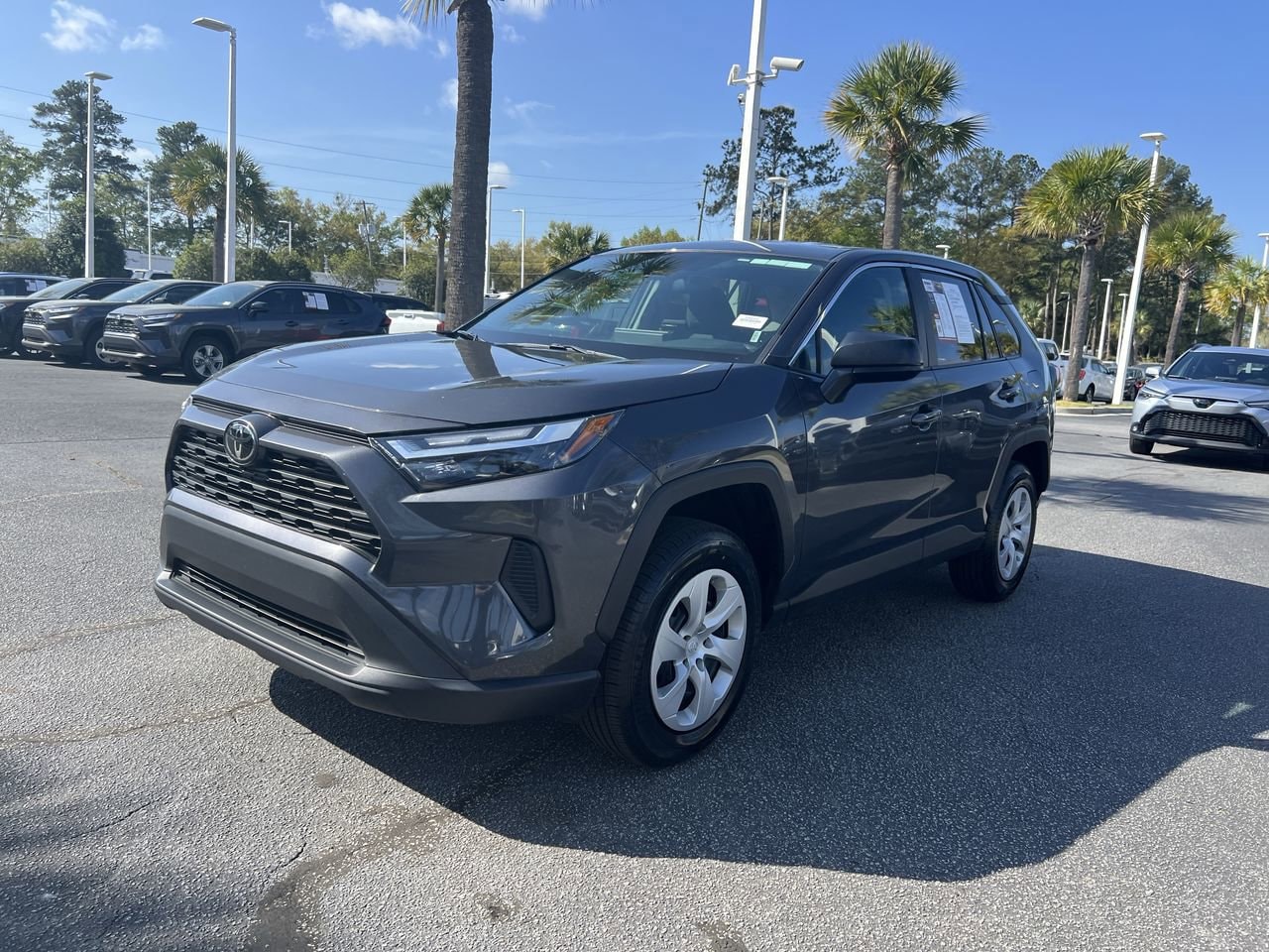 2024 Toyota RAV4 LE photo 4