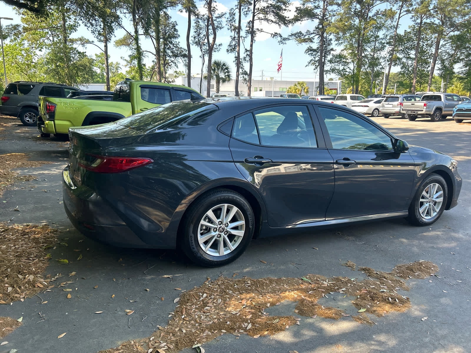 2025 Toyota Camry LE photo 5