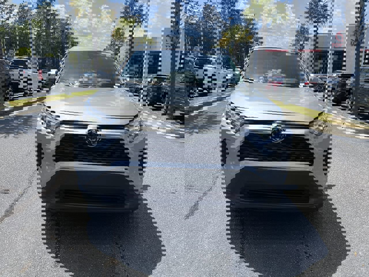 2024 Toyota RAV4 XLE photo 2