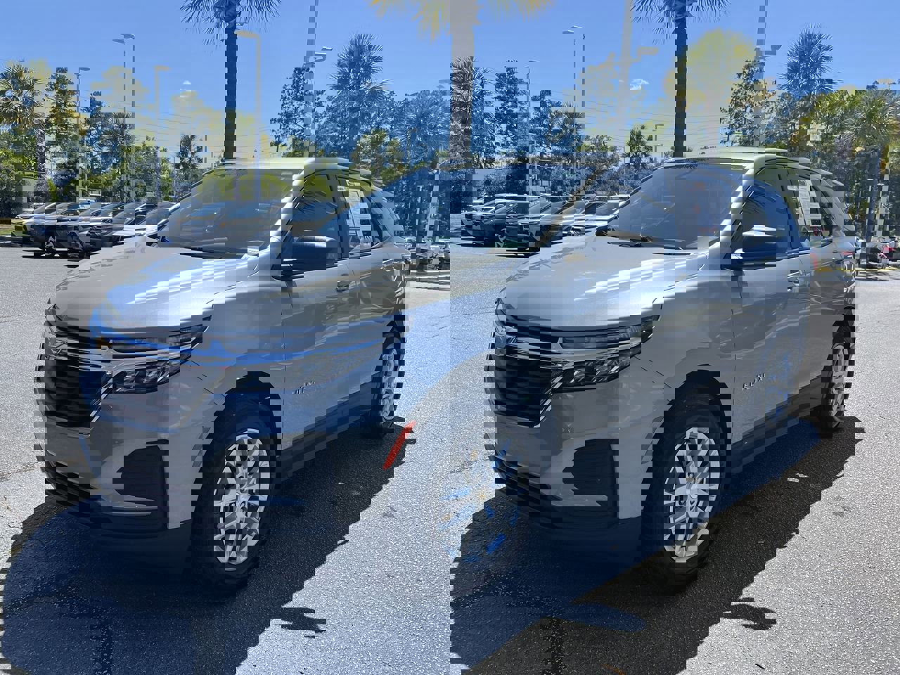 2024 Chevrolet Equinox LS photo 4