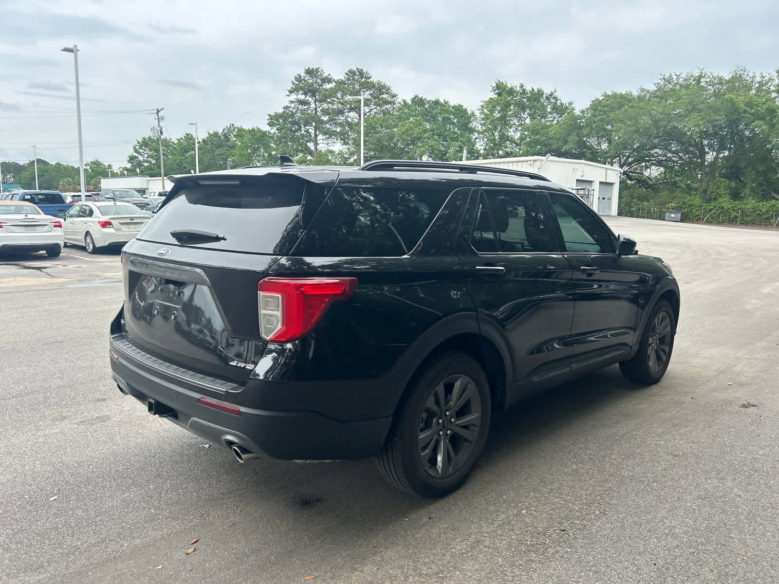 2023 Ford Explorer XLT photo 5