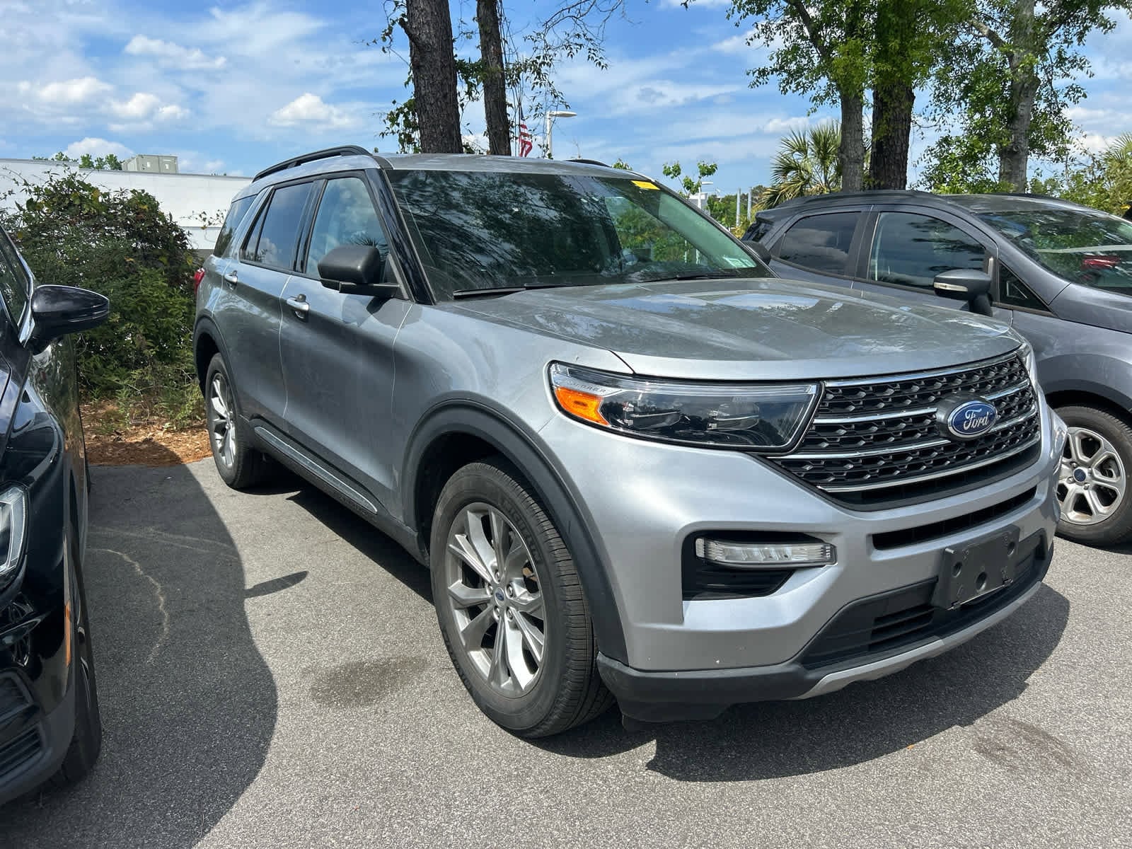 2022 Ford Explorer XLT photo 3
