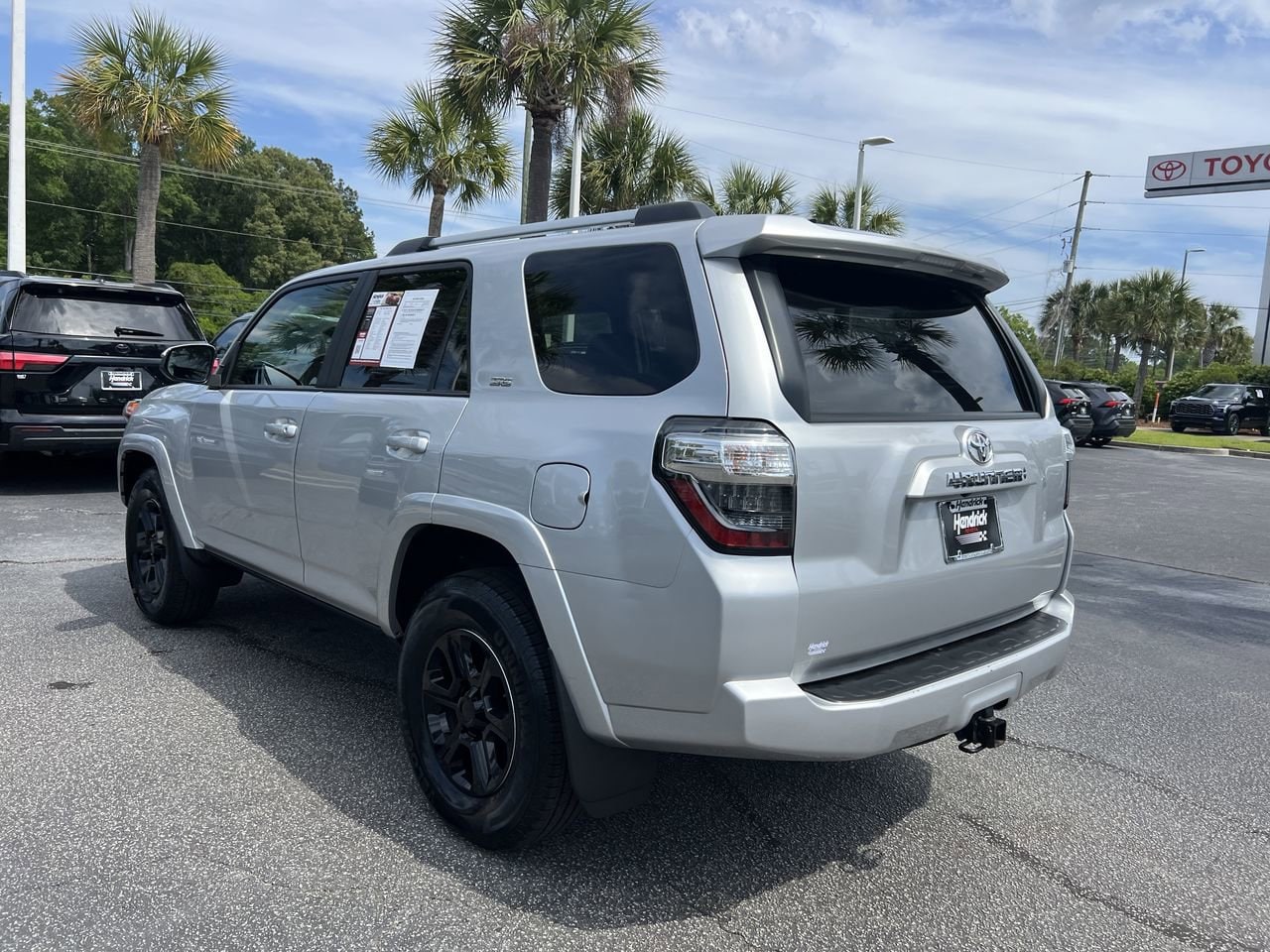 2024 Toyota 4Runner SR5 photo 3