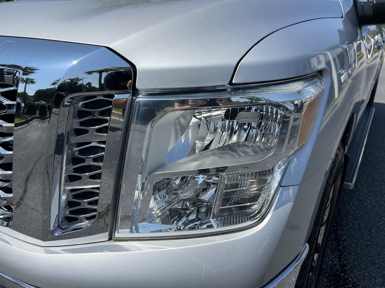 Nissan Titan SV